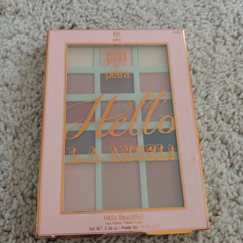 PIXI PETRA Hello Beautiful Face Case Eyeshadow